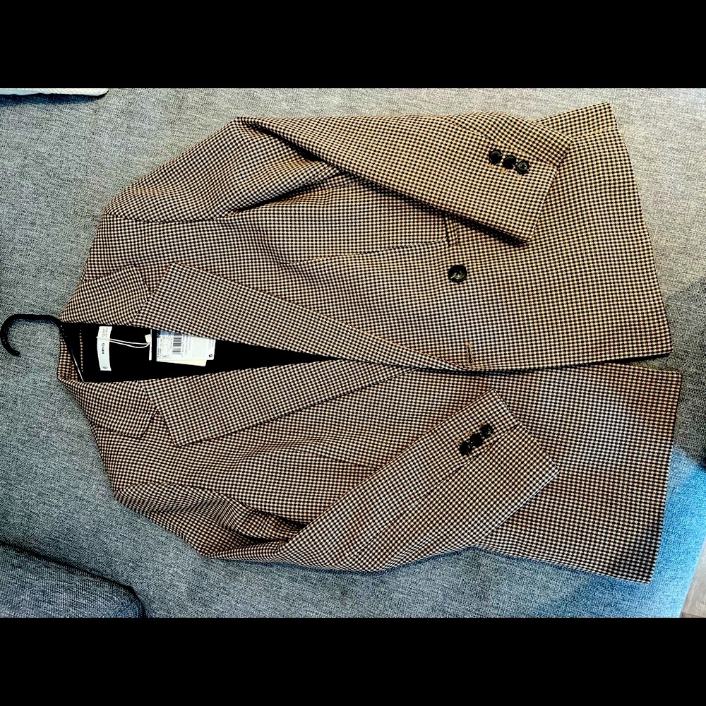 NWT Mango blazer. Perfect condition.
